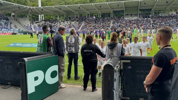 F-Junioren laufen beim FCE Aue ein